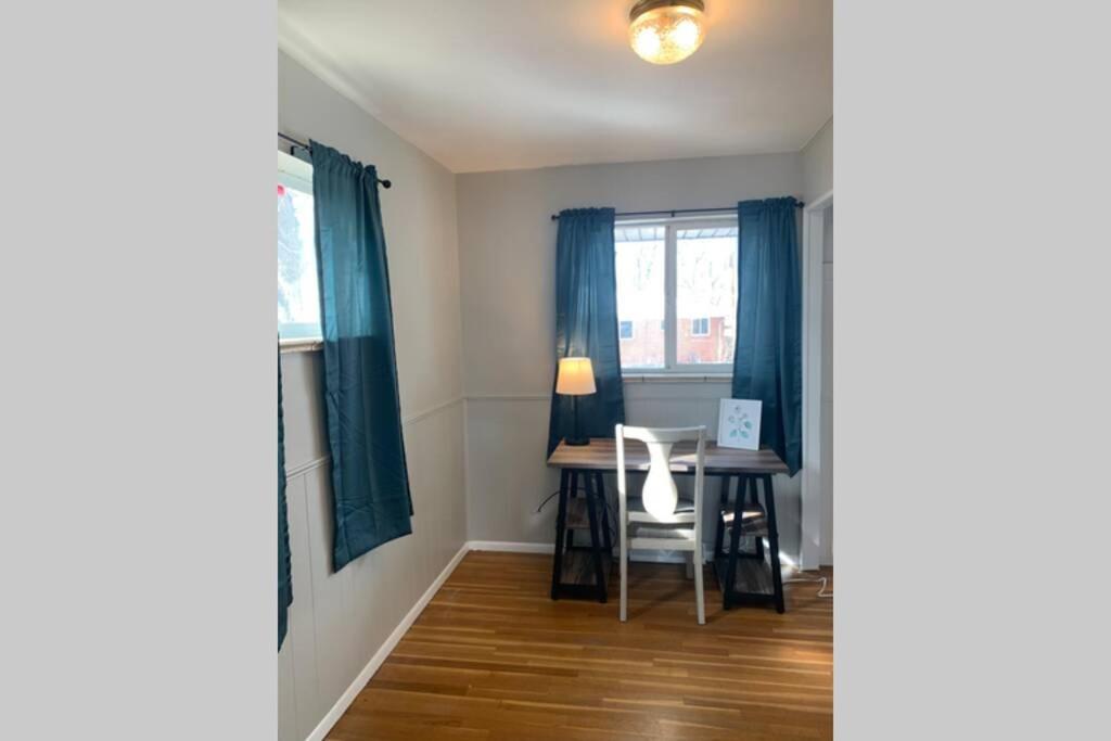 3 King Beds + Bunk Beds On Broadway Vila Littleton Exterior foto
