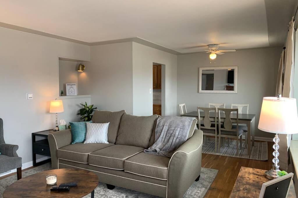 3 King Beds + Bunk Beds On Broadway Vila Littleton Exterior foto